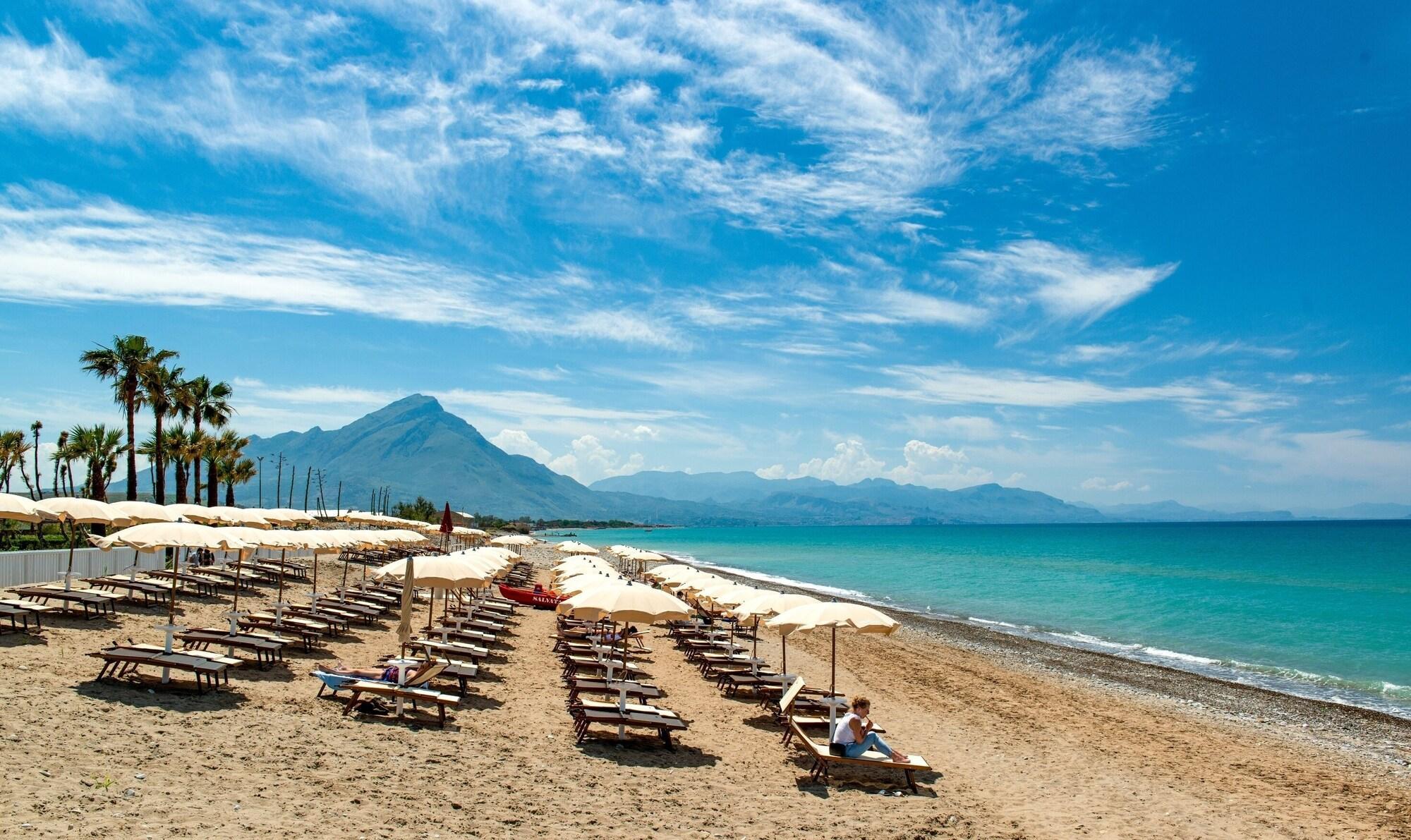 Mangia'S Himera Resort Campofelice Di Roccella Exteriér fotografie